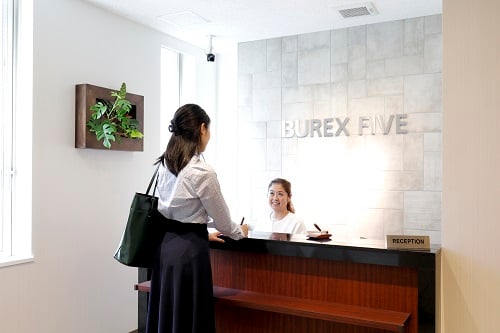 BUREX FIVE 受付